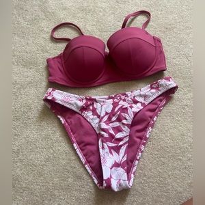Pink bikini set- 36B top, Medium bottoms. Never worn!